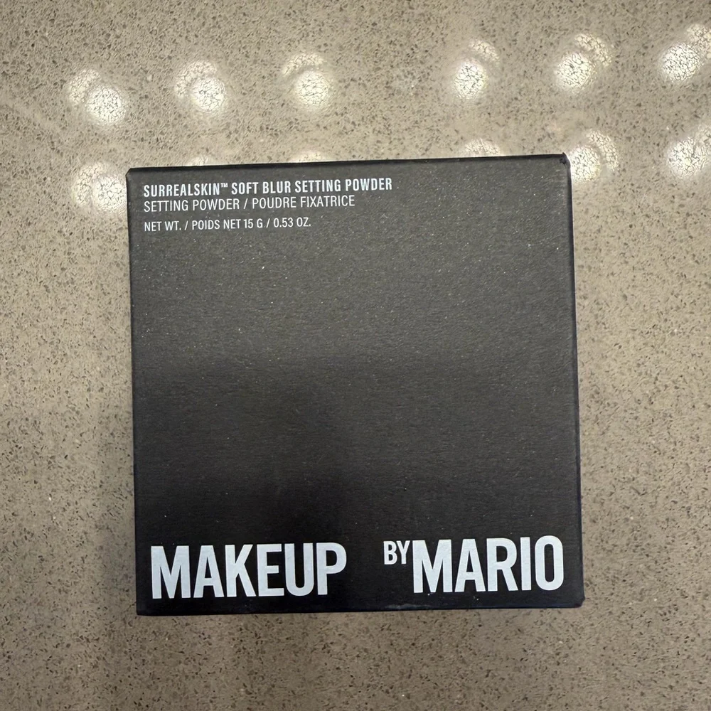 MAKEUP BY MARIO SurrealSkin Talc-Free Soft Blur Setting Powder Neutral Peach 3
